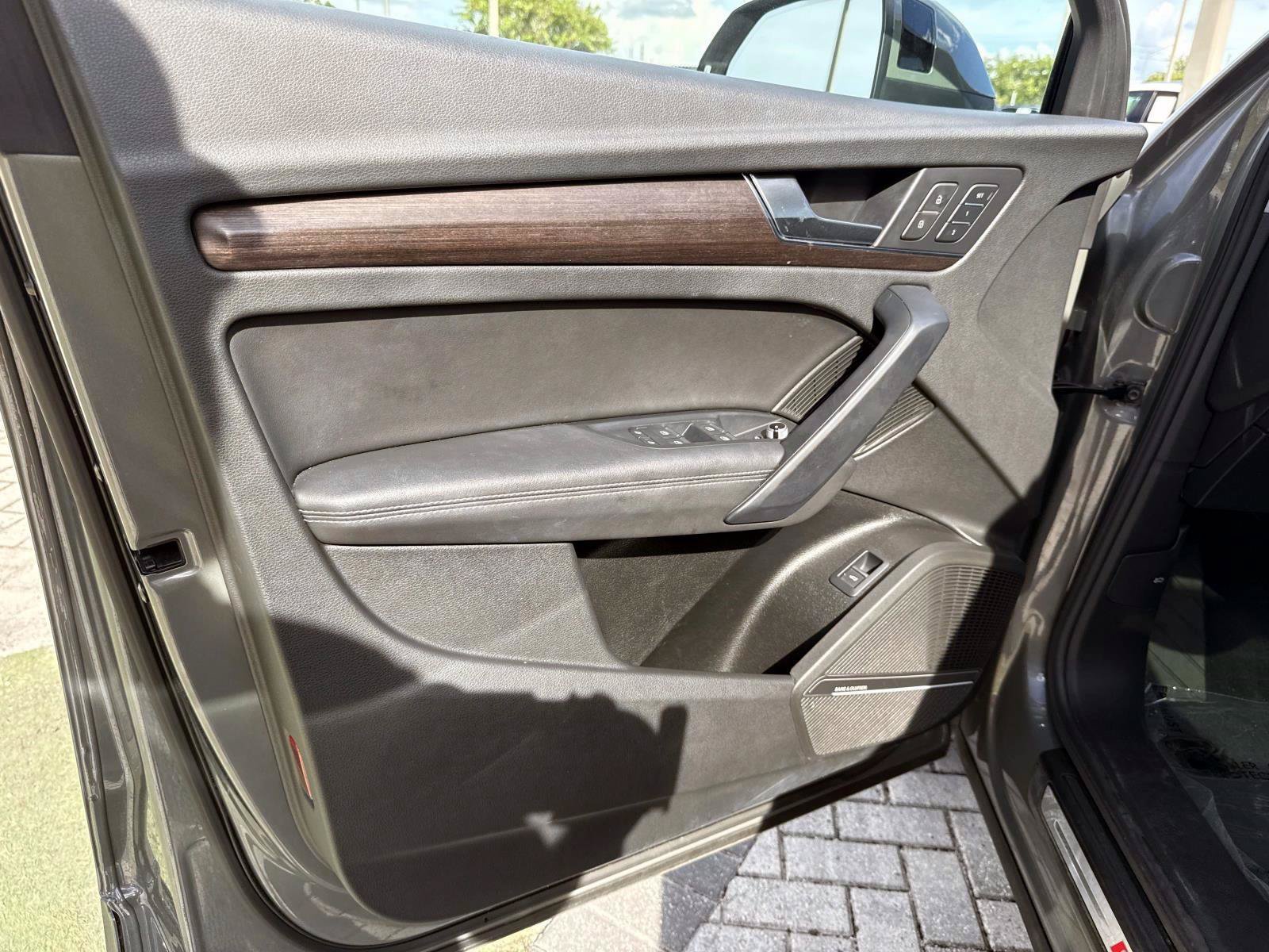 Used 2023 Audi Q5 2.0T Premium Plus AWD/4WD image 17