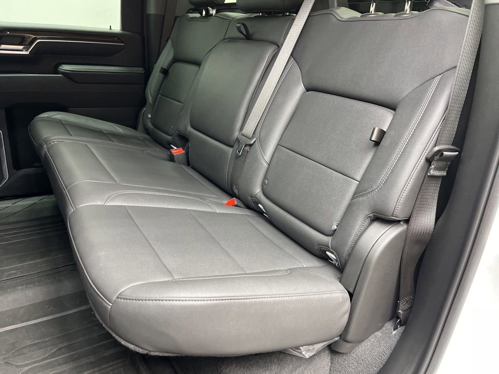 Used 2024 Chevrolet Silverado 2500 LT w/ Z71 Sport Edition image 7