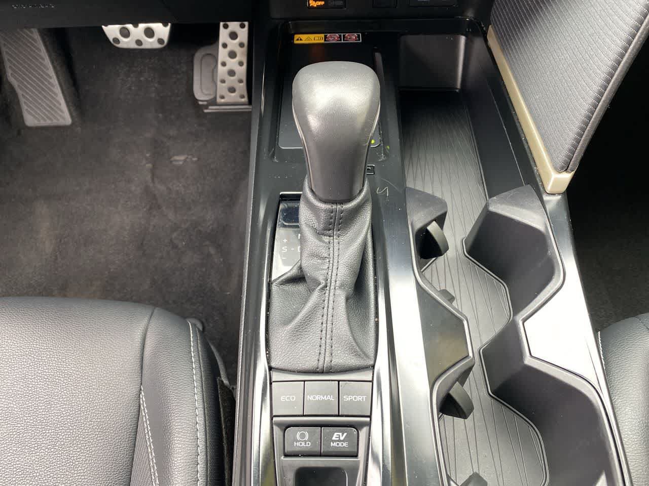 Used 2025 Toyota Camry SE FWD image 26