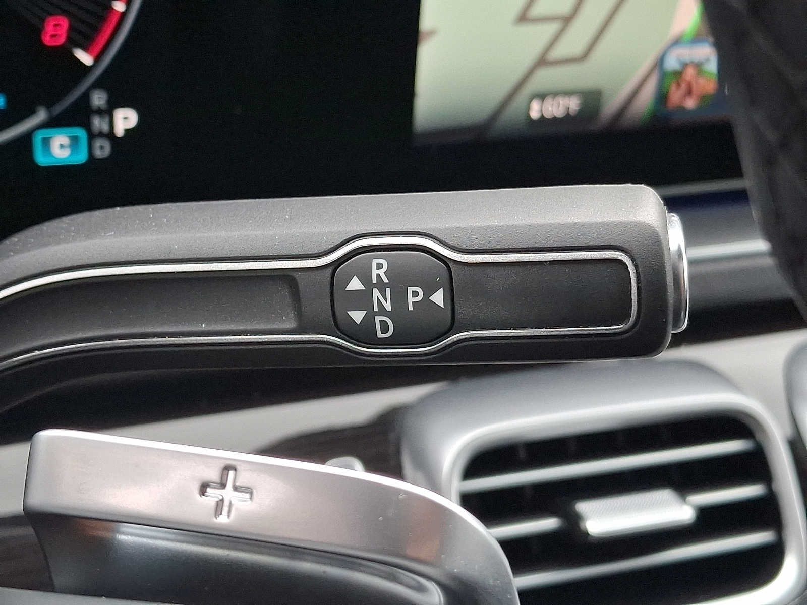 Used 2025 Mercedes-Benz GLS 450 4MATIC image 13