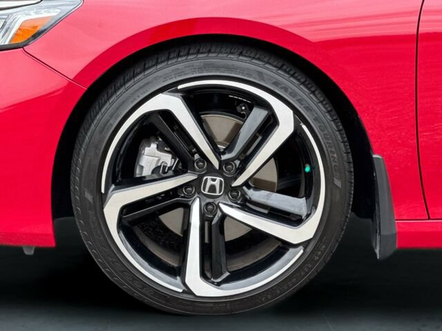 Used 2018 Honda Accord Sport image 32