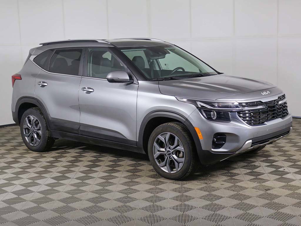 Used 2024 Kia Seltos S AWD/4WD image 2