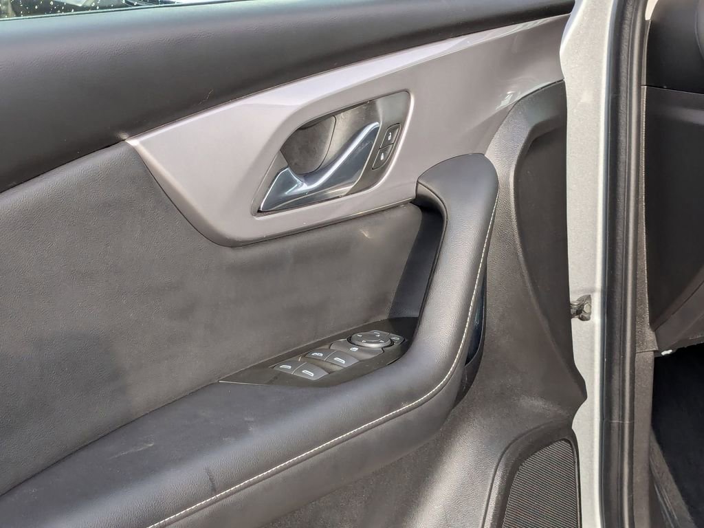 Used 2025 Chevrolet Blazer LT image 13