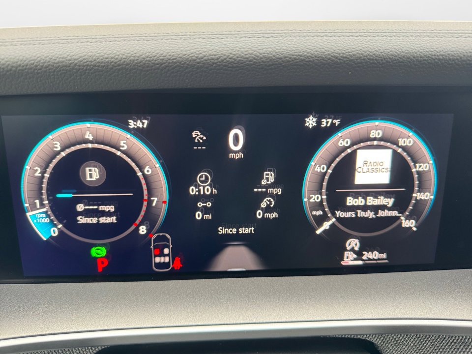 New 2026 Volkswagen Tiguan S FWD image 11
