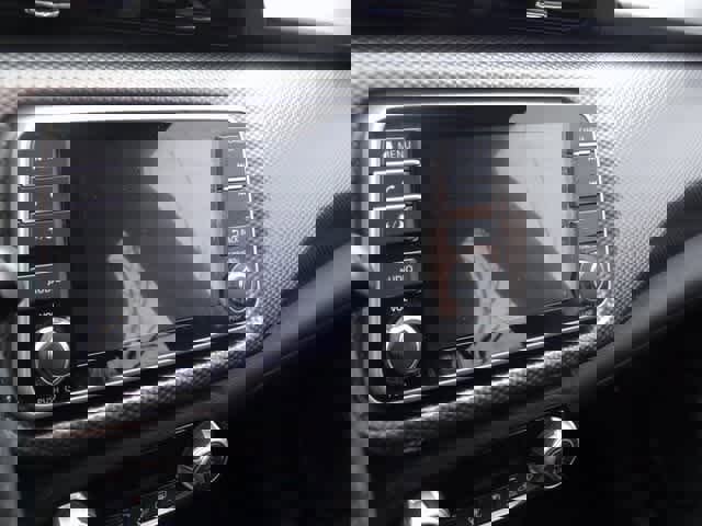 Used 2020 Nissan Kicks SV w/ Exterior Package image 9