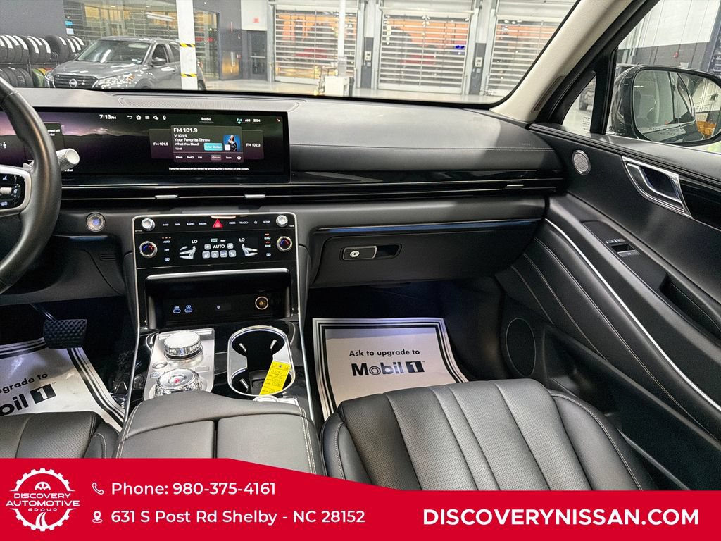 Used 2025 Genesis GV80 2.5T Standard AWD/4WD image 38