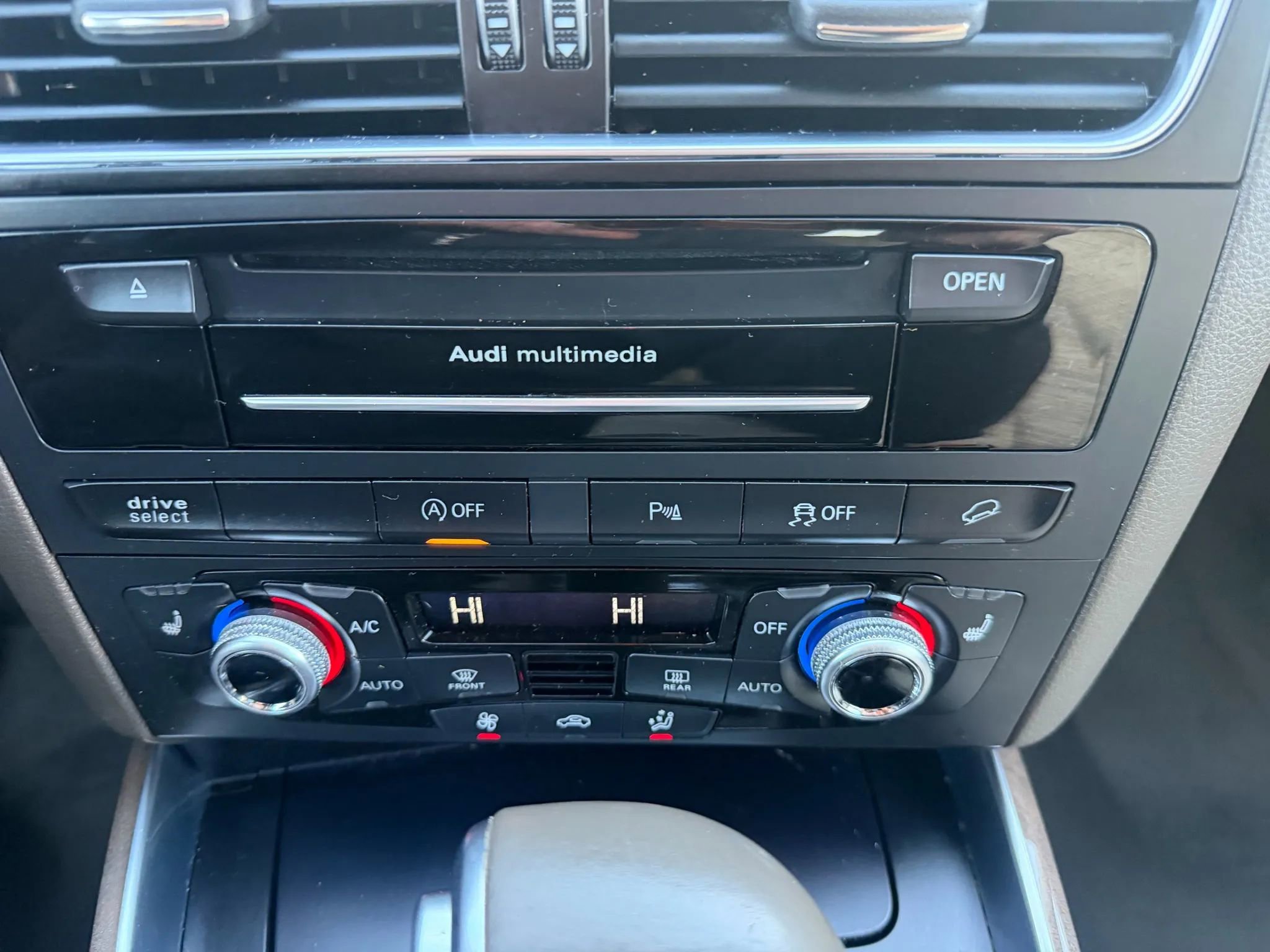 Used 2016 Audi Q5 3.0T Prestige w/ Prestige Package image 27