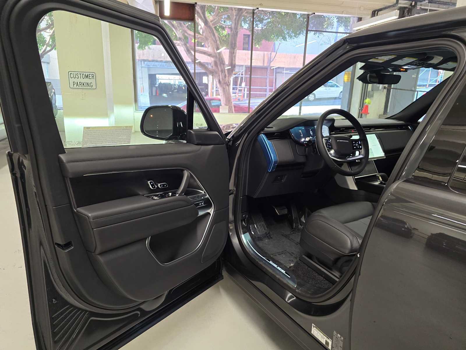 New 2026 Land Rover Range Rover SE AWD/4WD image 21