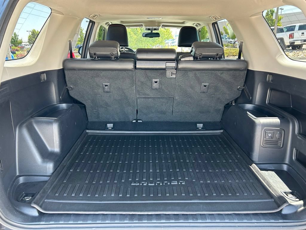 Used 2016 Toyota 4Runner Trail Premium AWD/4WD image 27