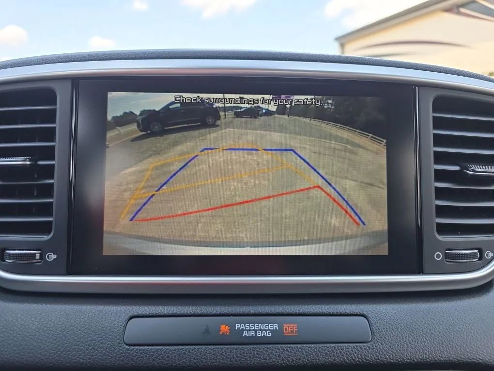 Used 2022 Kia Sportage LX image 27