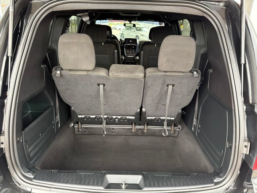Used 2015 Dodge Grand Caravan SE FWD image 17