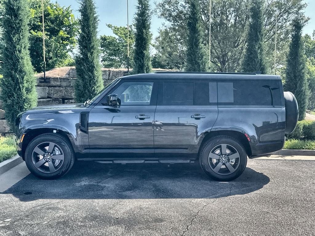 Certified 2025 Land Rover Defender 130 X-Dynamic SE image 2