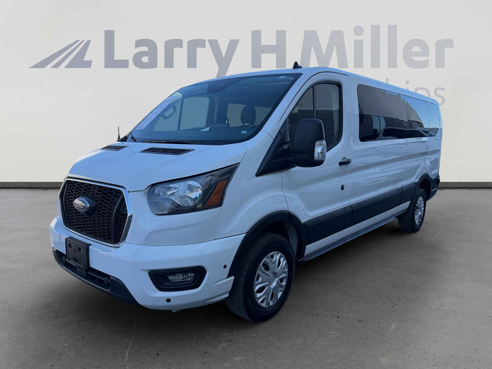 Used 2024 Ford Transit 350 XLT RWD video 1