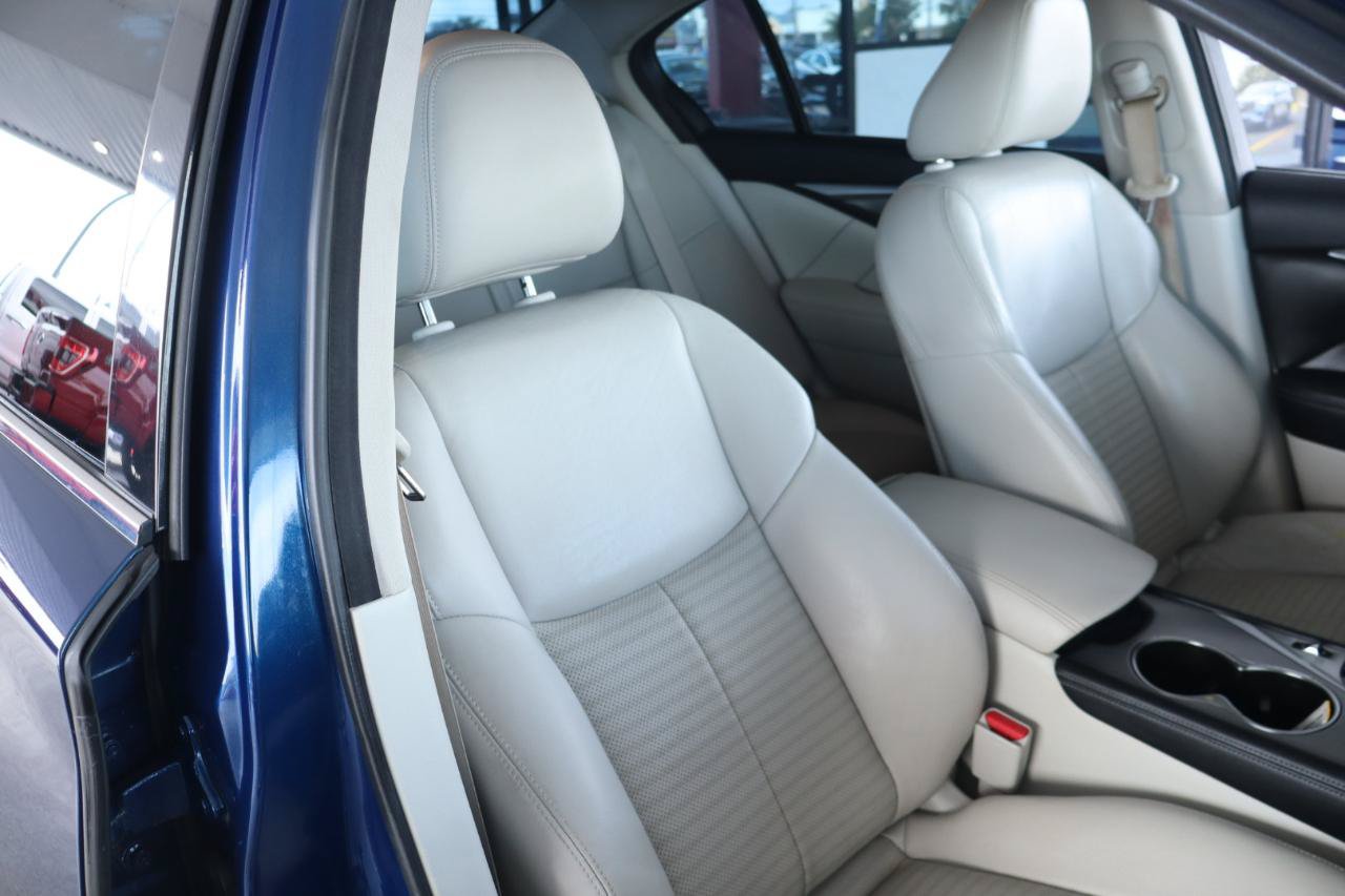 Used 2016 INFINITI Q50 Red Sport 400 RWD image 38