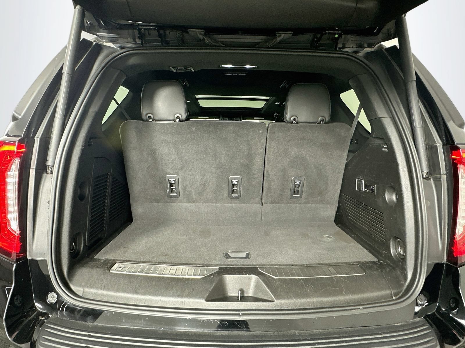Used 2023 GMC Yukon Denali w/ Max Trailering Package AWD/4WD image 29