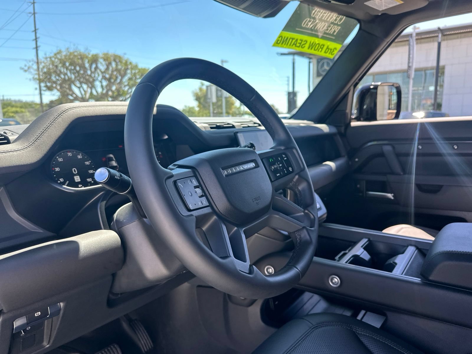 Used 2025 Land Rover Defender 110 S AWD/4WD image 8