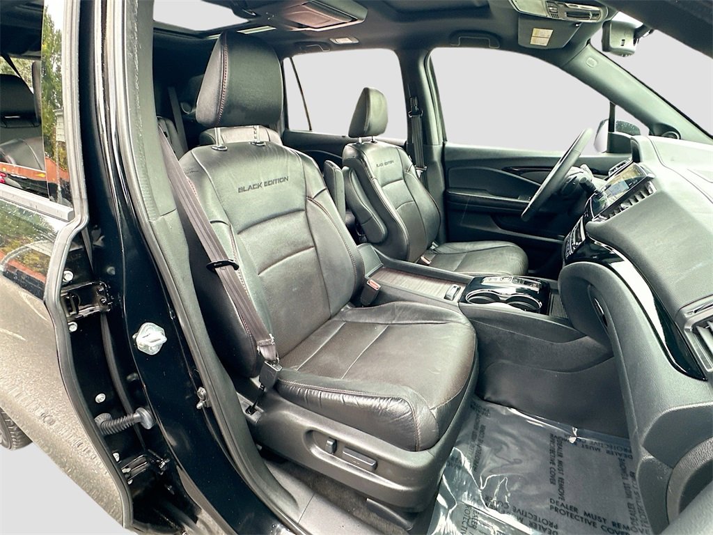 Used 2022 Honda Pilot Black Edition image 31