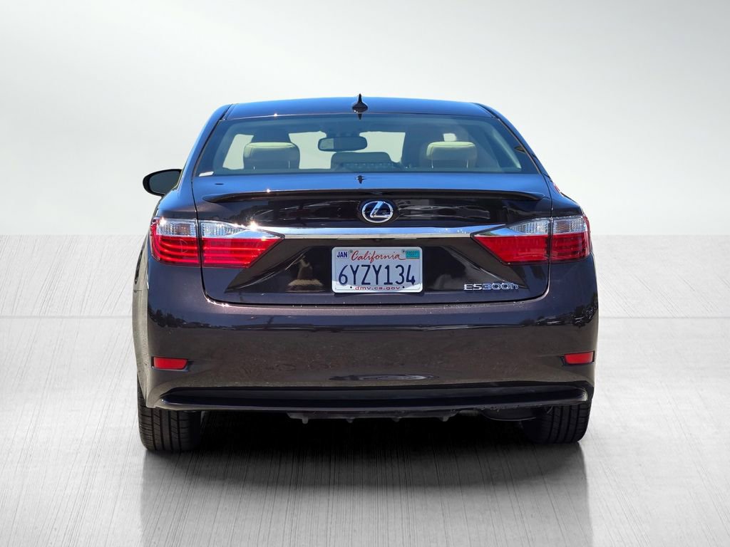 Used 2013 Lexus ES 300h w/ Luxury Pkg FWD image 6