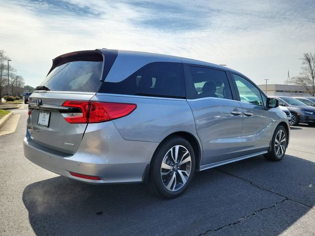 Certified 2024 Honda Odyssey Touring image 4