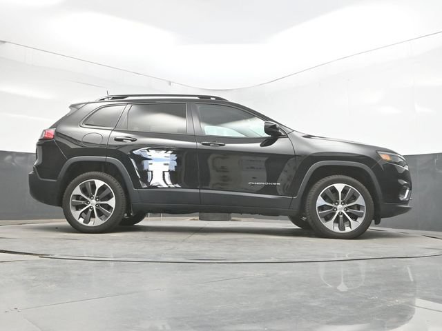 Used 2022 Jeep Cherokee Limited w/ Elite Package AWD/4WD image 31