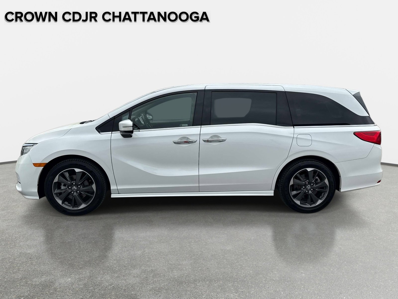 Used 2024 Honda Odyssey Elite image 8