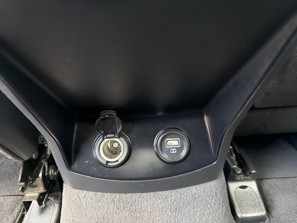 Used 2023 Kia Sorento EX FWD image 29