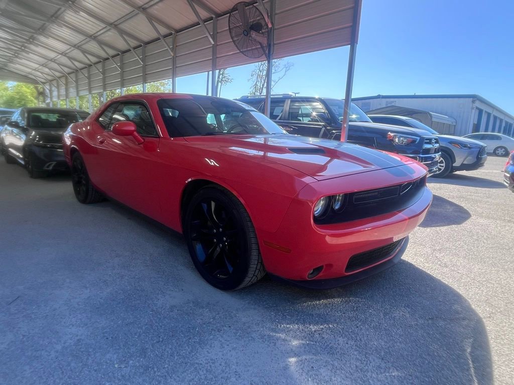 Used 2016 Dodge Challenger SXT w/ Blacktop Package image 1
