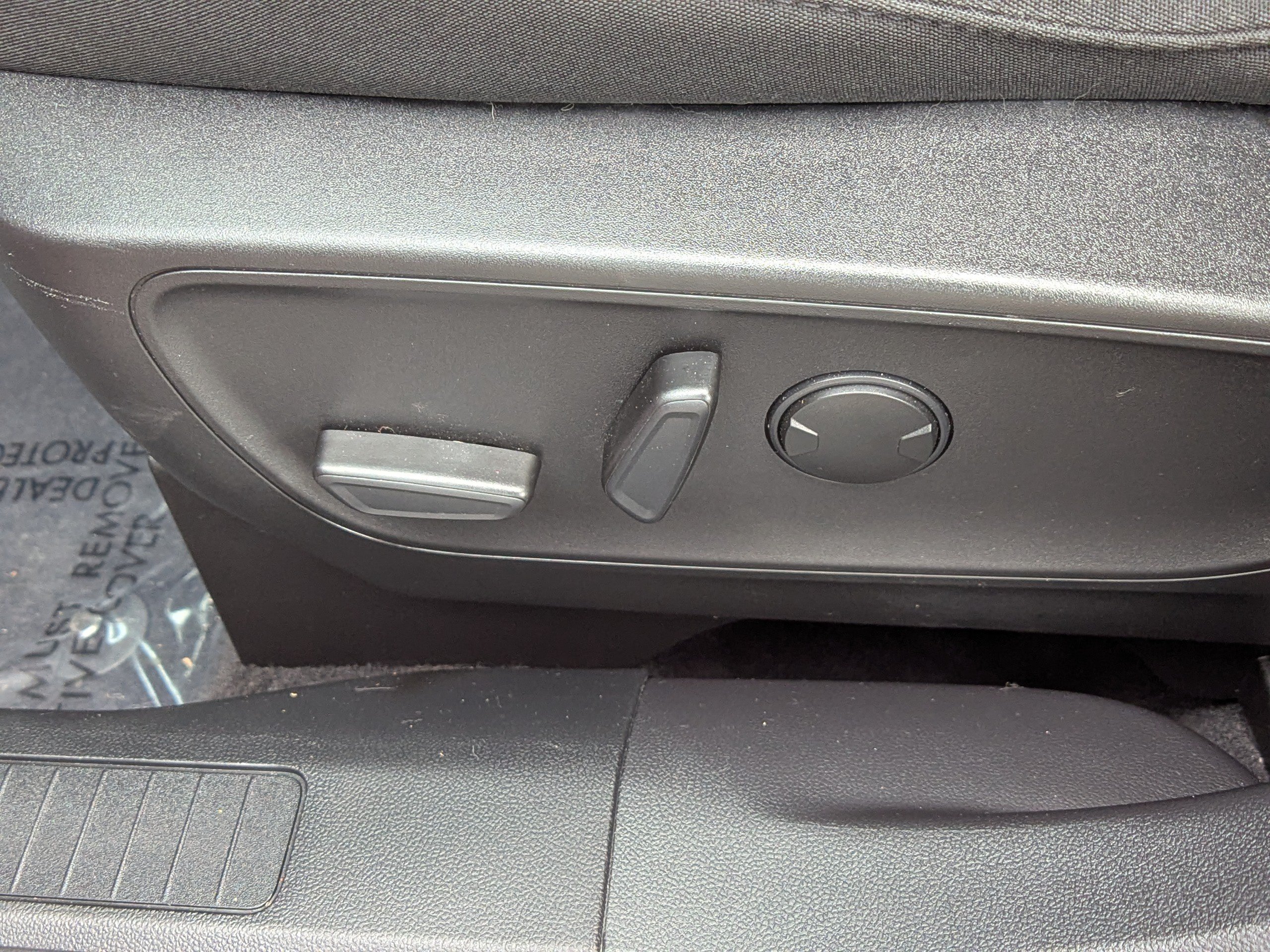 Used 2023 Ford Escape Active w/ Tech Pack #1 AWD/4WD image 18