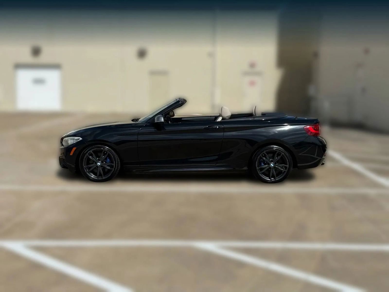 Used 2016 BMW M235i Convertible RWD image 3