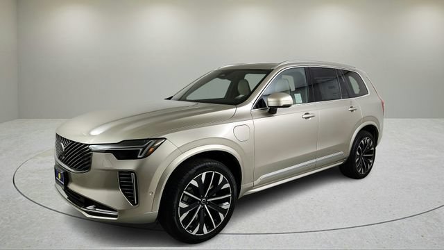 New 2026 Volvo XC90 T8 Plus w/ Protection Package Premier AWD/4WD image 8