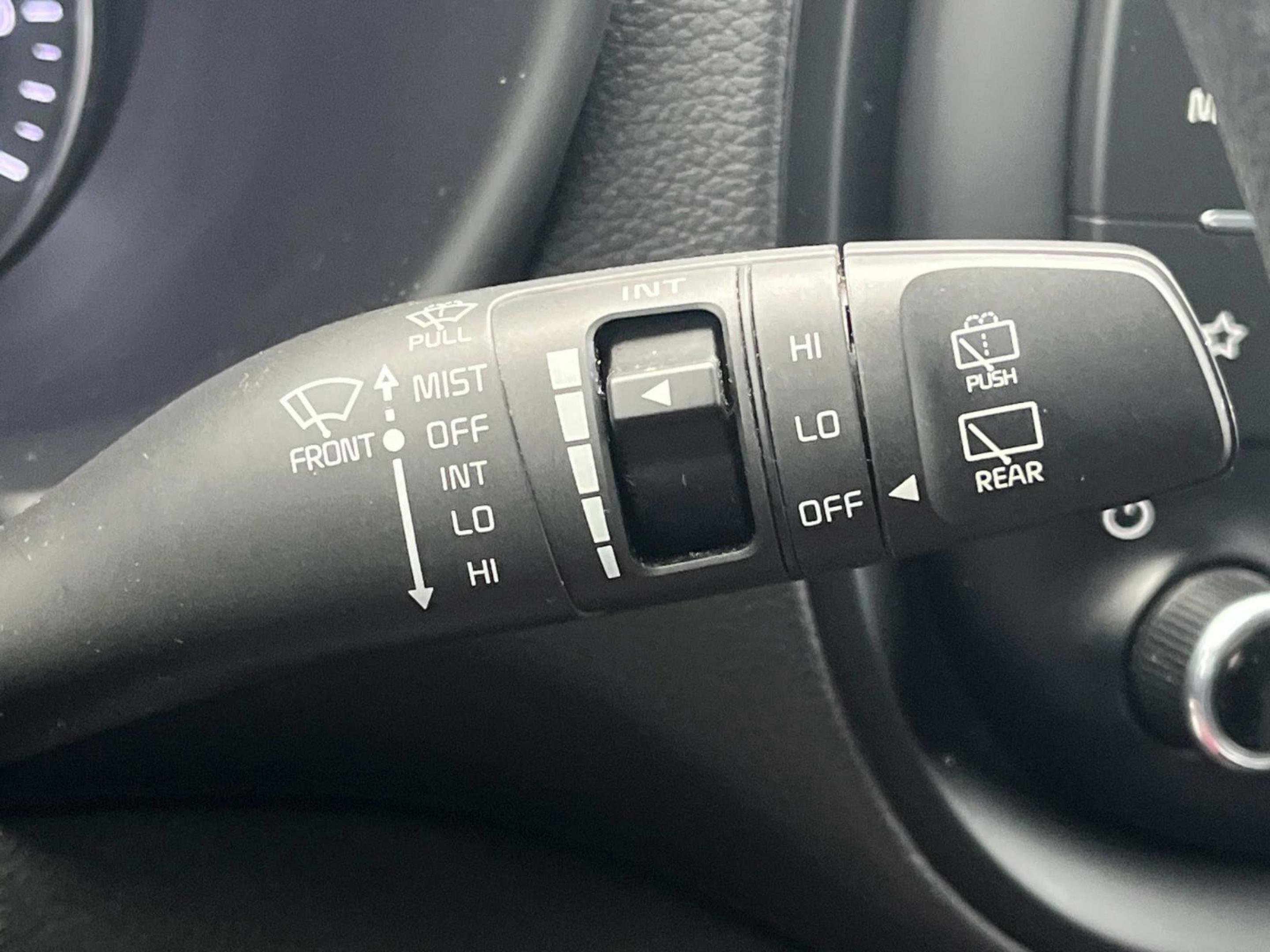 Used 2022 Kia Soul LX image 30