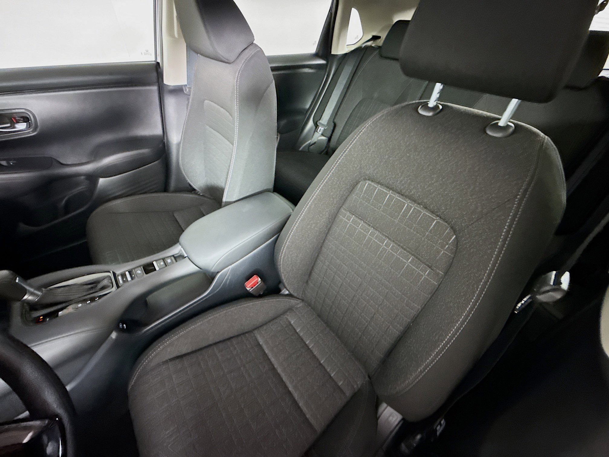 Certified 2026 Honda HR-V LX image 24