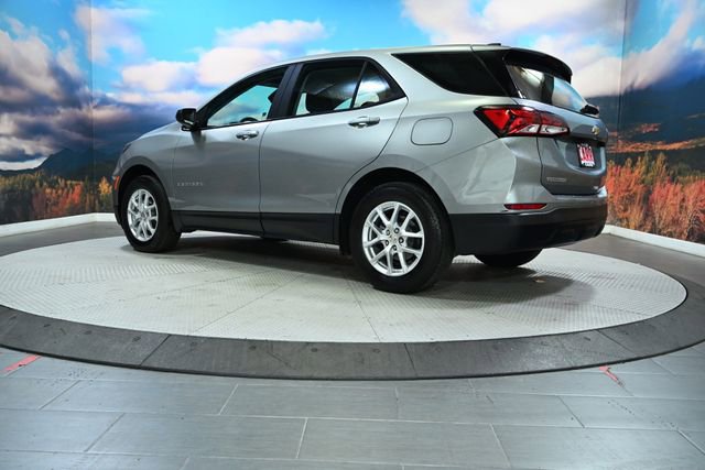 Used 2023 Chevrolet Equinox LS image 6