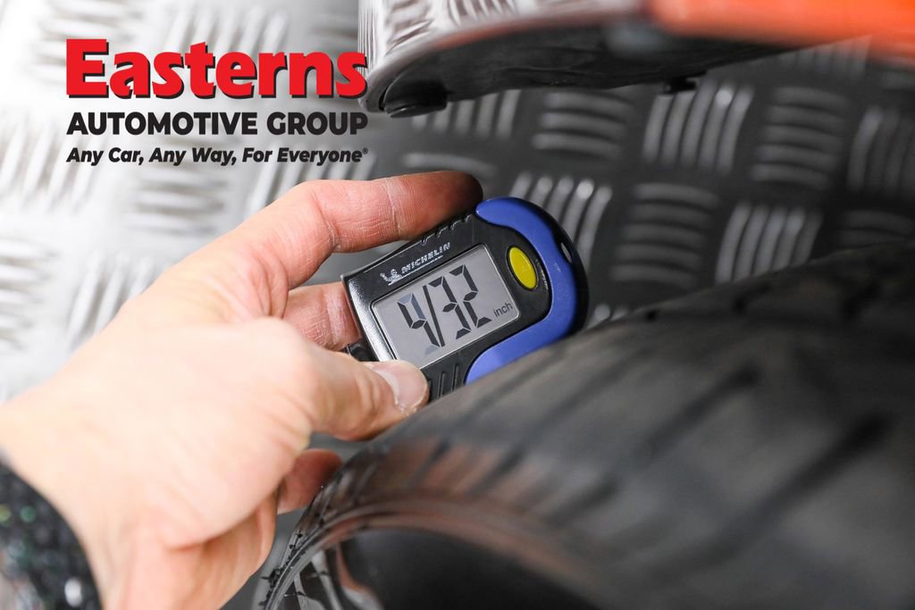 Used 2023 Chrysler 300 S image 28