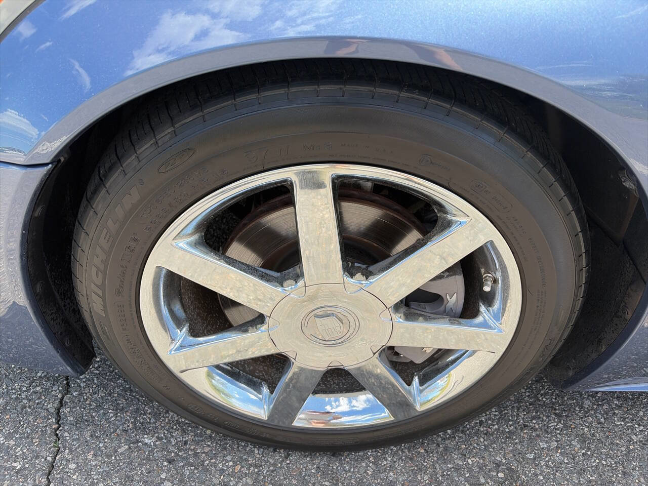 Used 2005 Cadillac XLR RWD image 17