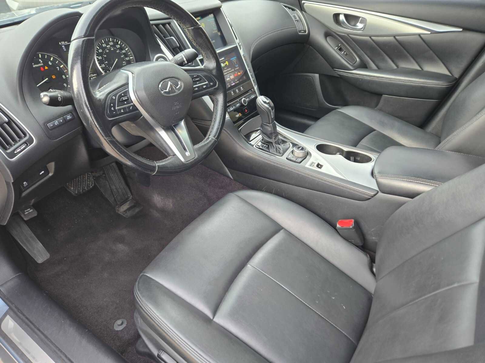 Used 2020 INFINITI Q50 Luxe image 2