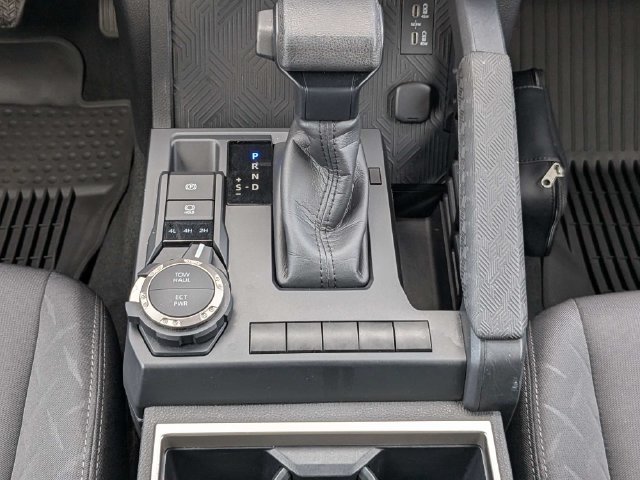 Certified 2024 Toyota Tacoma SR5 AWD/4WD image 21