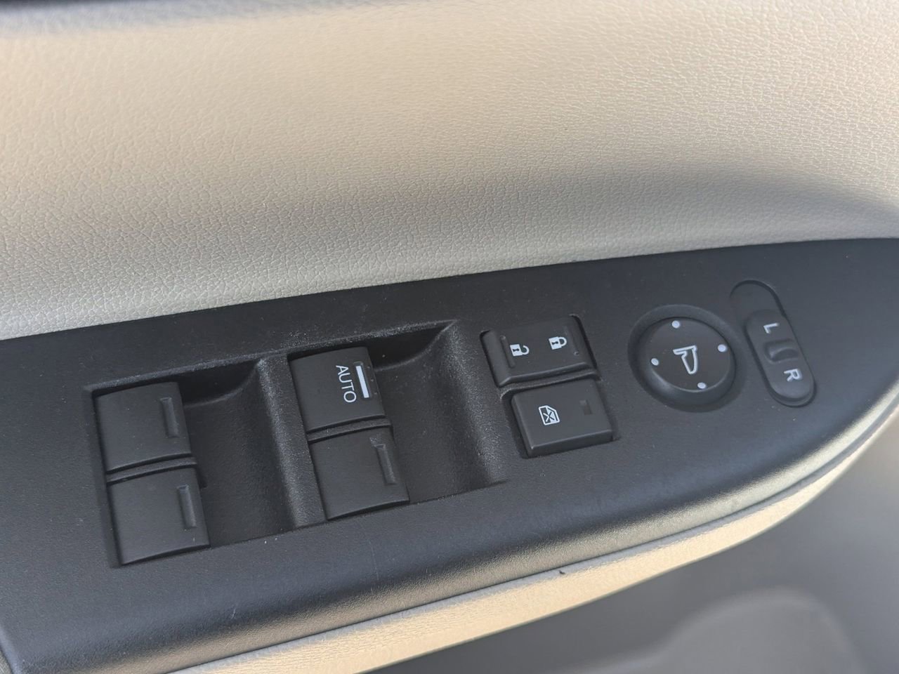 Used 2015 Honda Accord LX image 19