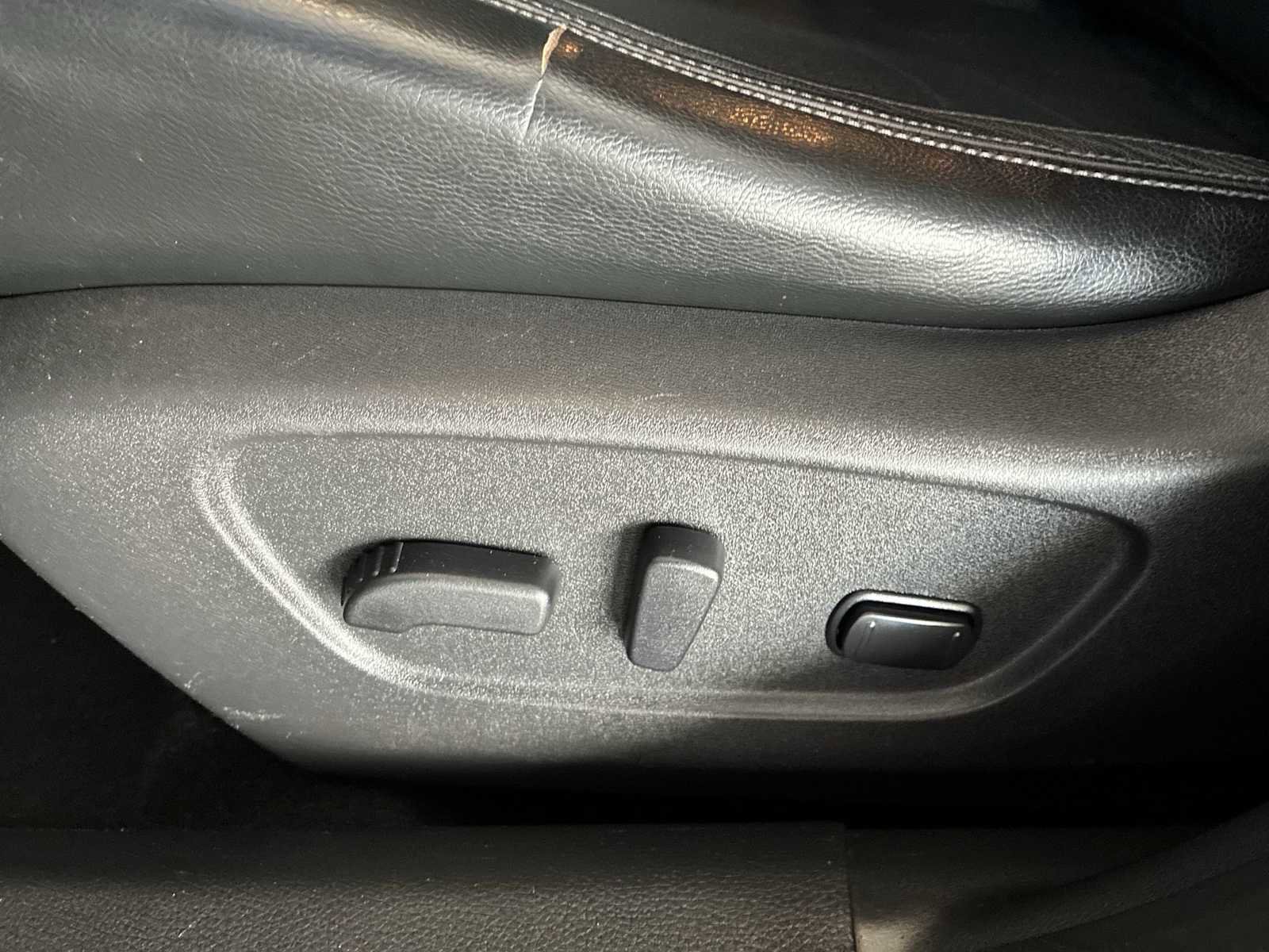 Used 2017 Nissan Rogue Sport SL w/ SL Premium Package image 14