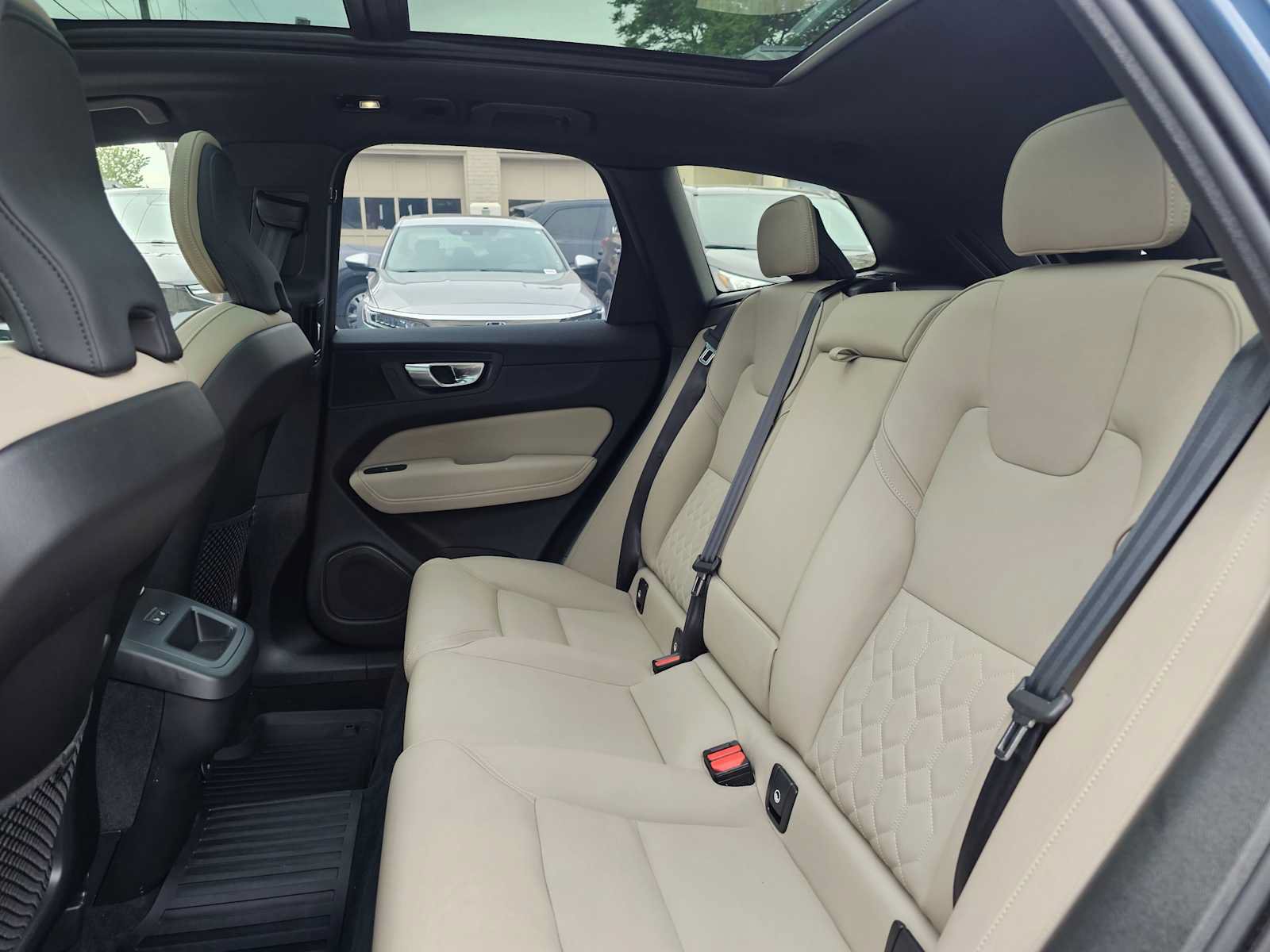 Certified 2026 Volvo XC60 B5 Plus w/ Protection Package Premier AWD/4WD image 18