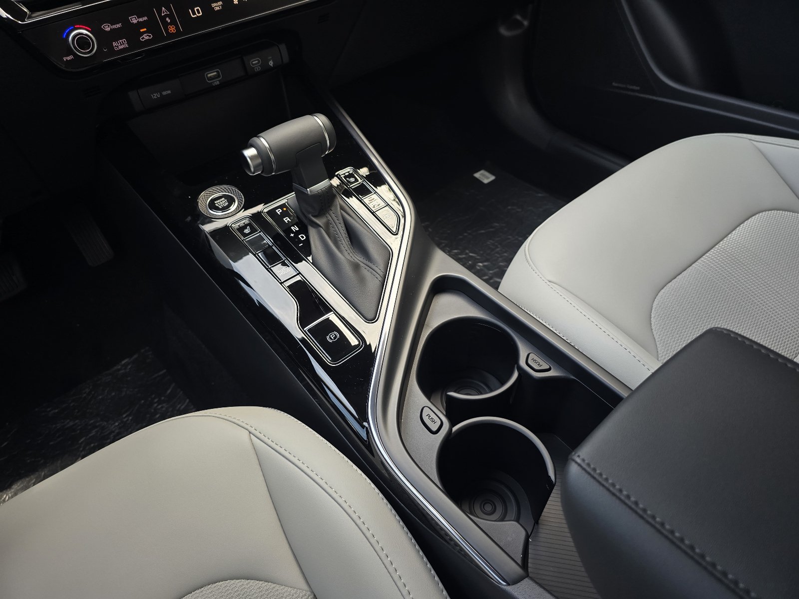 New 2026 Kia Niro EX w/ EX Premium Package FWD image 9