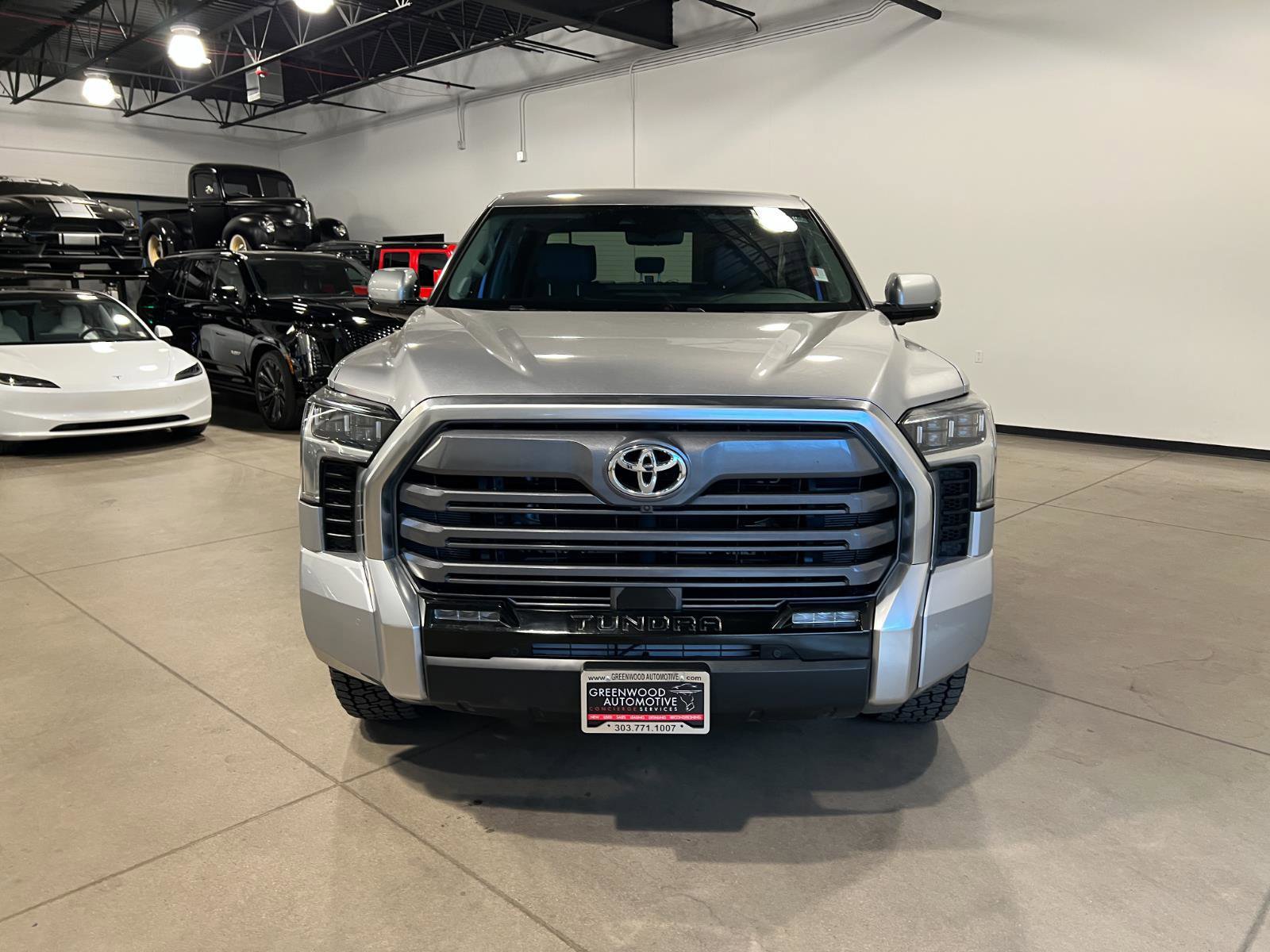 Used 2024 Toyota Tundra Limited AWD/4WD image 8