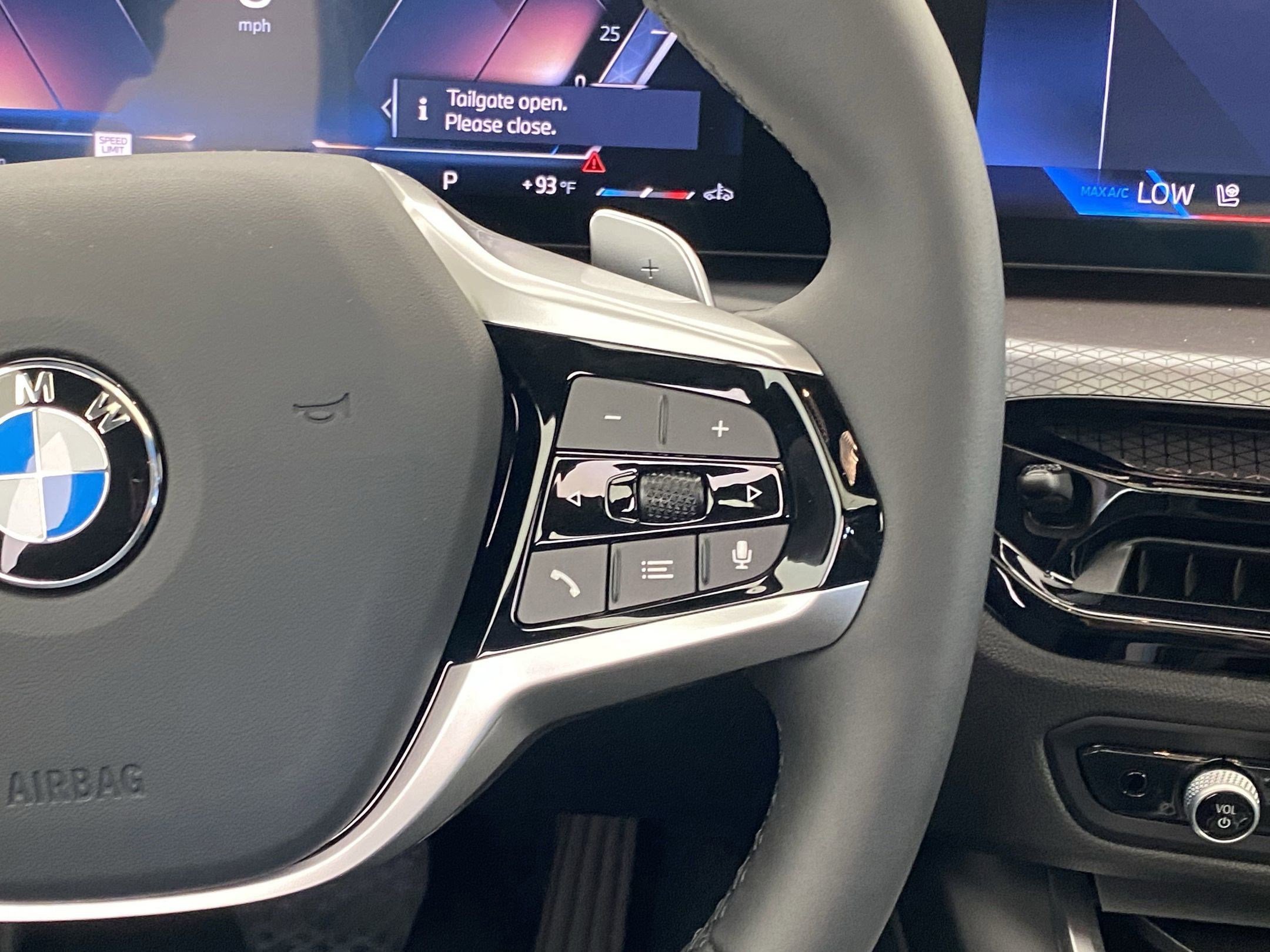 Used 2025 BMW 330i xDrive Sedan w/ Premium Package image 30