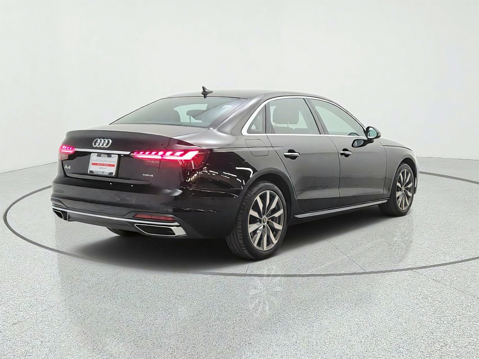 Used 2023 Audi A4 2.0T Premium w/ Convenience Package AWD/4WD image 5