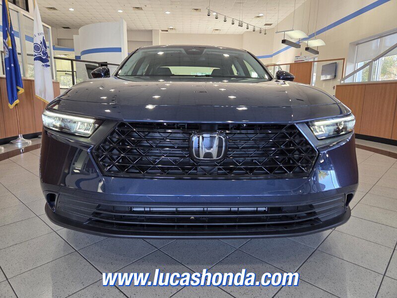 Used 2024 Honda Accord EX image 2