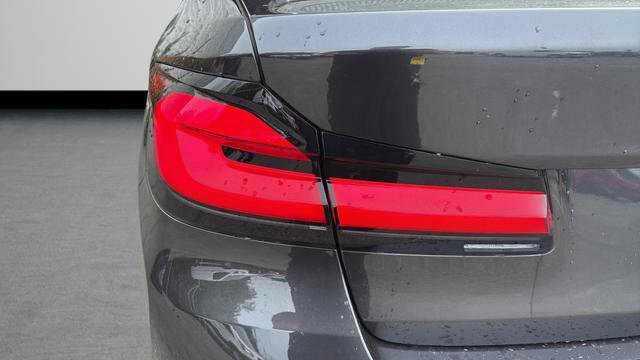 Used 2022 BMW 530i w/ Premium Package image 30