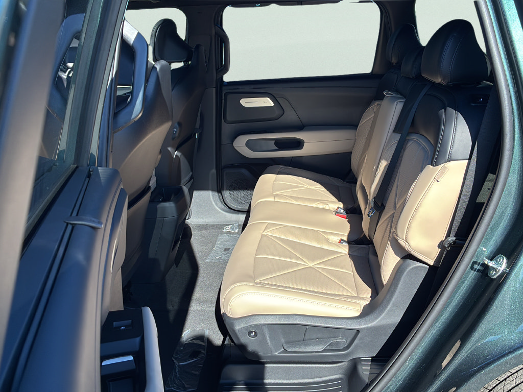 New 2027 Kia Telluride EX FWD image 17