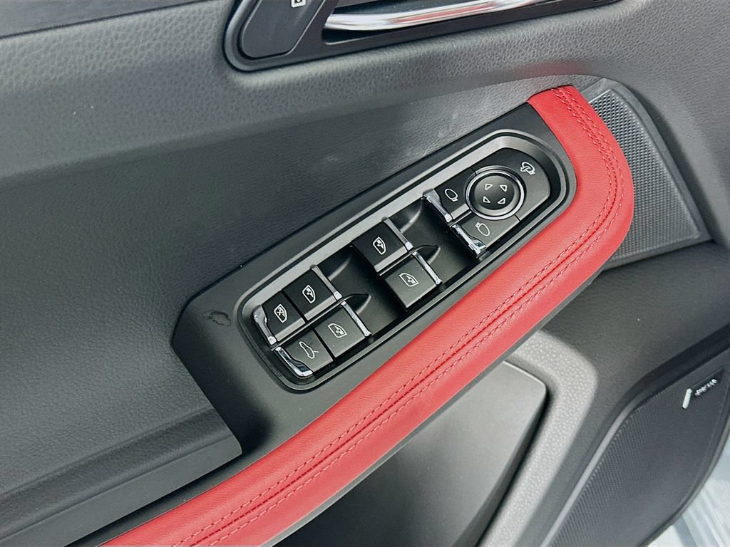 New 2026 Porsche Macan GTS AWD/4WD image 20