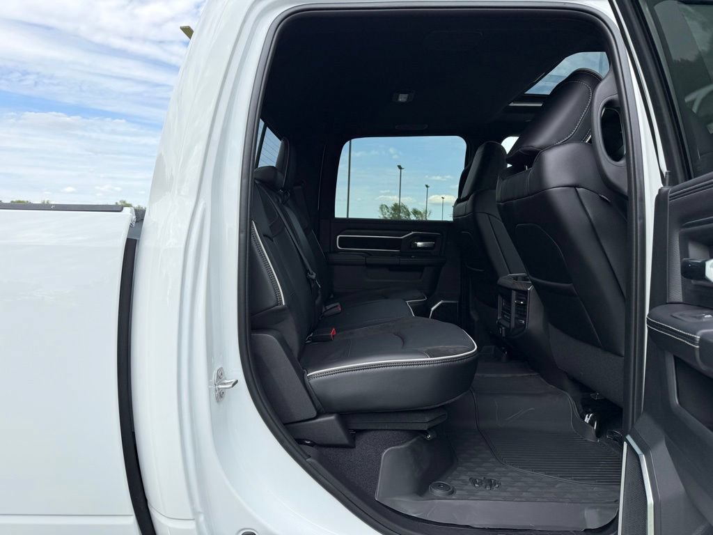 New 2026 RAM 3500 Laramie AWD/4WD image 11