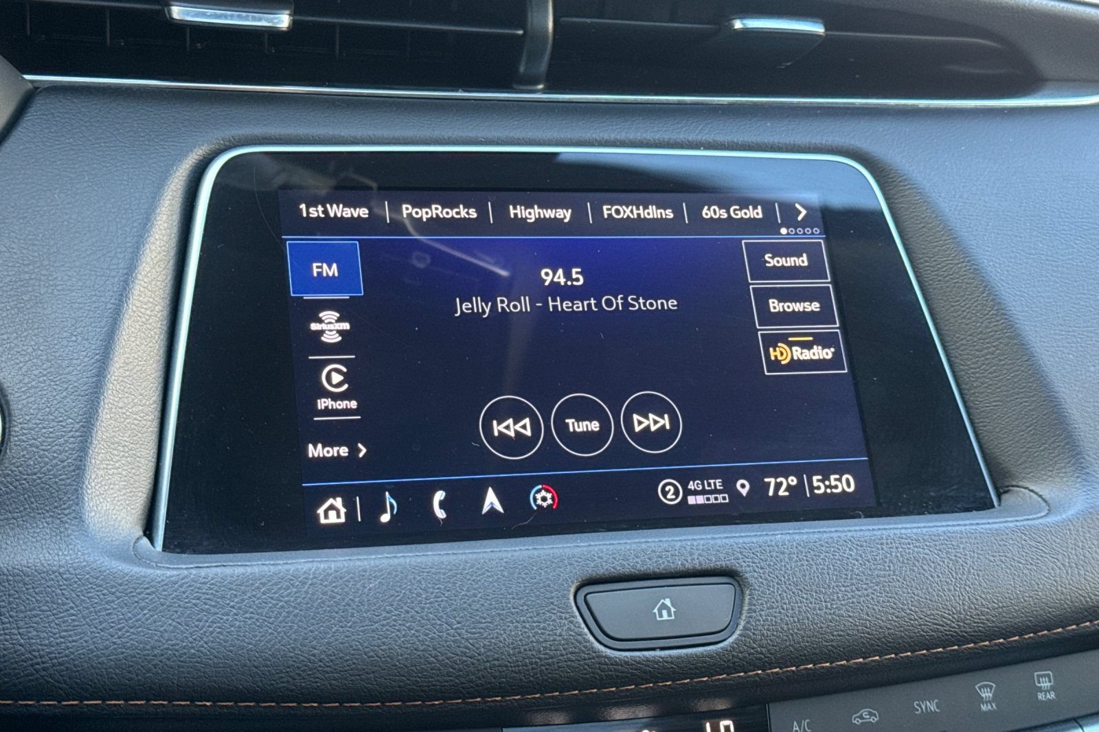 Used 2022 Cadillac XT4 Sport AWD/4WD image 24